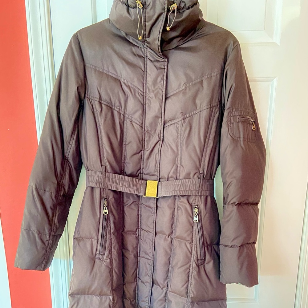 Long down puffer coat UEC size M Andrew Marc. Marc New York. Brass accents Belt